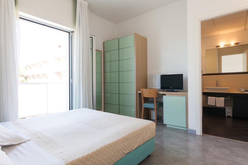 Hotel Sahara Milano Marittima Ruang foto