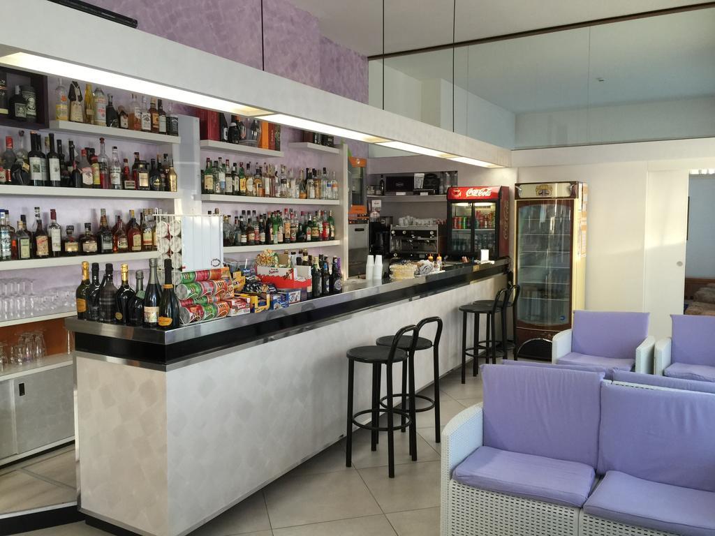 Hotel Sahara Milano Marittima Bagian luar foto