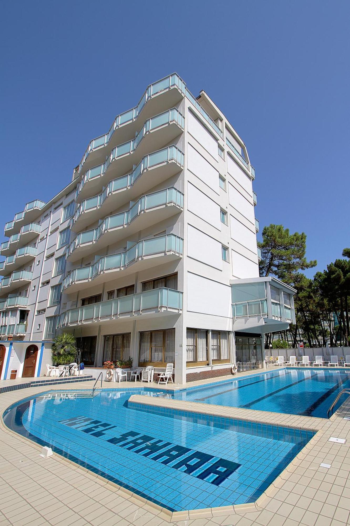 Hotel Sahara Milano Marittima Bagian luar foto