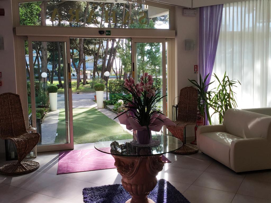 Hotel Sahara Milano Marittima Bagian luar foto