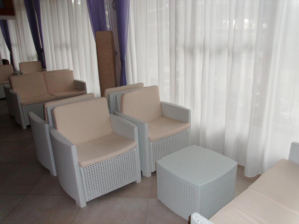 Hotel Sahara Milano Marittima Bagian luar foto
