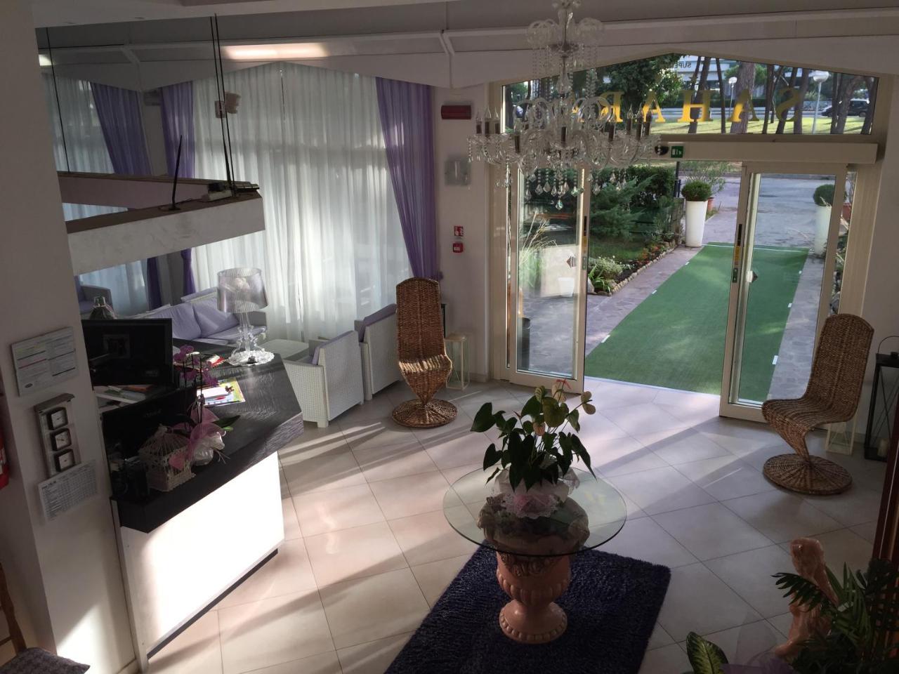 Hotel Sahara Milano Marittima Bagian luar foto